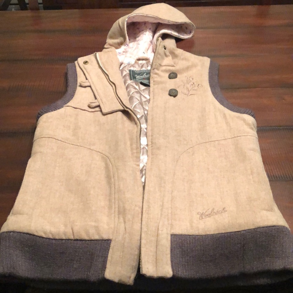 Woolrich Winter Best w/ Hood